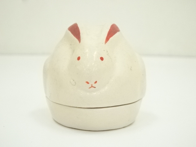  京焼　森野嘉光造　兎香合（共箱）